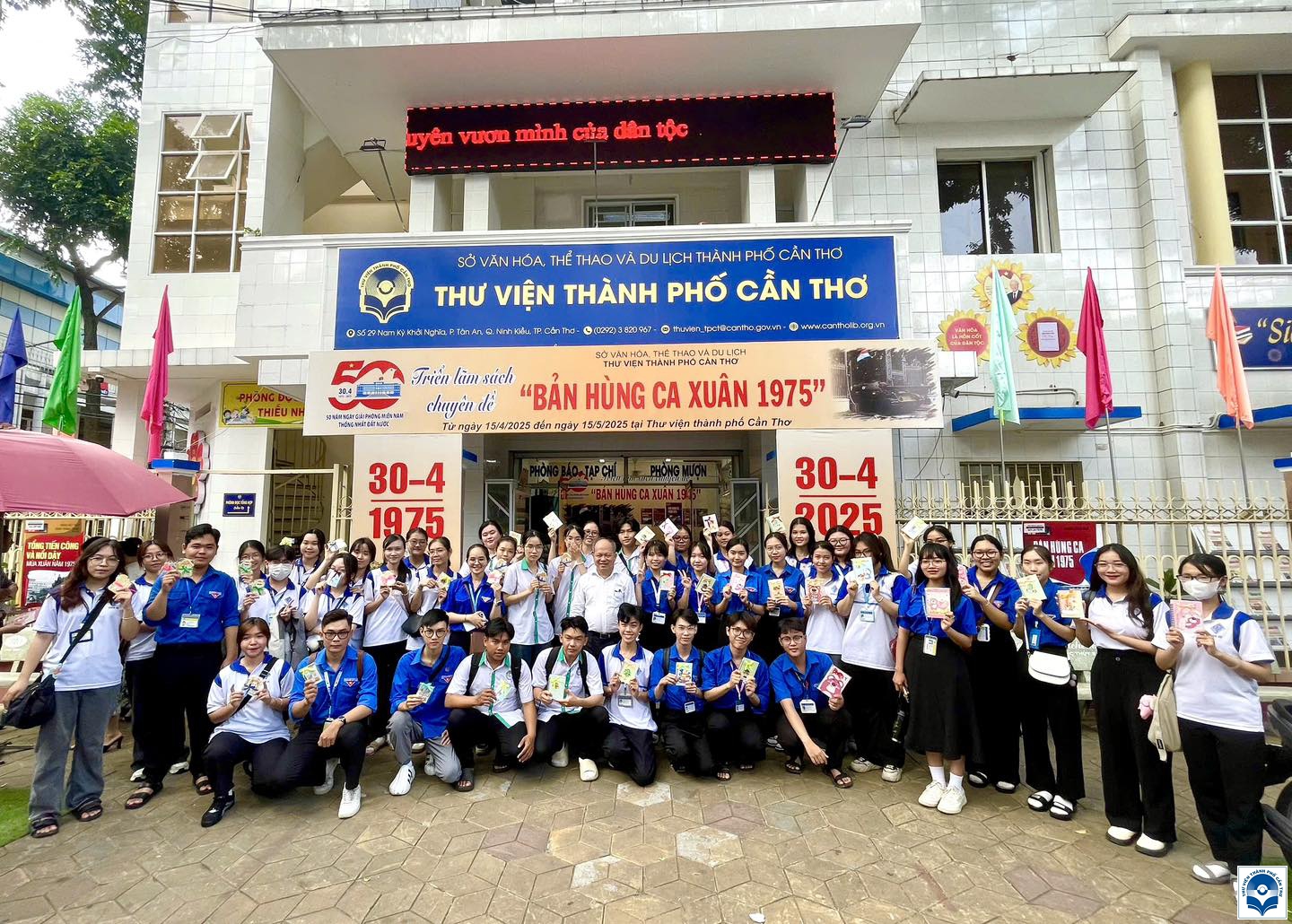 Thư viện thành phố tổ chức chuỗi hoạt động chào mừng Kỷ niệm 50 năm Ngày Giải phóng hoàn toàn miền Nam, thống nhất đất nước (30/4/1975 – 30/4/2025)